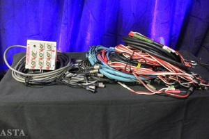 LOT OF VARIOUS AUDIO CABLES