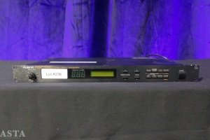 ROLAND RSP 550 SIGNAL PROCESSOR