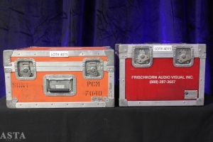 2 COLORED ROADCASES VARIOUS SIZES