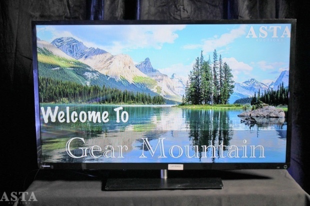 TOSHIBA 50" LCD TV MONITOR 50L 1350UC