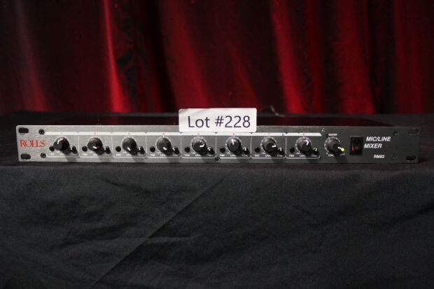 ROLLS RM82 - 8 CHANNEL MIC/LINE MIXER