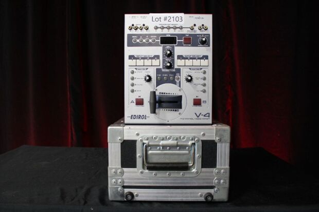 ROLAND EDIROL V-4 4 CHANNEL VIDEO MIXER WITH ROADCASE