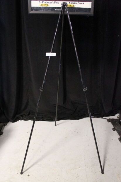 66" PRESENTATION TRIPOD EASEL