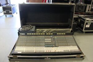 ALLEN&HEATH ML4000 48 CHANNEL MIXING CONSOLE WITH CASE AND PSU