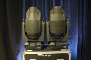 2 - MAC III PROFILE LIGHT FIXTURES WTH CASES AND MOUNTING HARDWARE (TESTED)