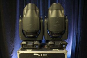 2 - MAC III PROFILE LIGHT FIXTURES WTH CASES AND MOUNTING HARDWARE (TESTED)