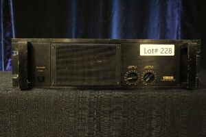 YAMAHA P2150 POWER AMPLIFIER