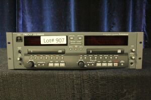 TASCAM CD-RW402 PROFESSIONAL CD RECORDER/DUPLICATOR