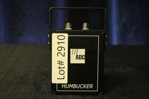 ADC HUM-1 PORTABLE BNC VIDEO HUM ELIMINATOR HUMBUCKER R12