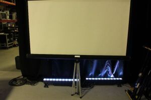 6X8 DA-LITE POP UP PROJECTION SCREEN