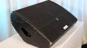 OUTLINE iSM 212 POWERED WEDGE SPEAKER