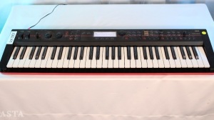 KORG KROSS-61 MUSIC WORKSTATION KEYBOARD