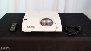 HITACHI CP-D32WN PROJECTOR