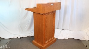 OAK PODIUM/LECTERN
