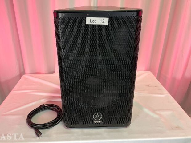 YAMAHA DXR 12 POWERED SPEAKER