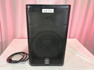 YAMAHA DXR 12 POWERED SPEAKER