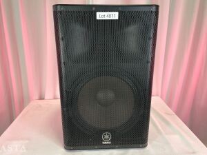 YAMAHA DXR 15 POWERED SPEAKER